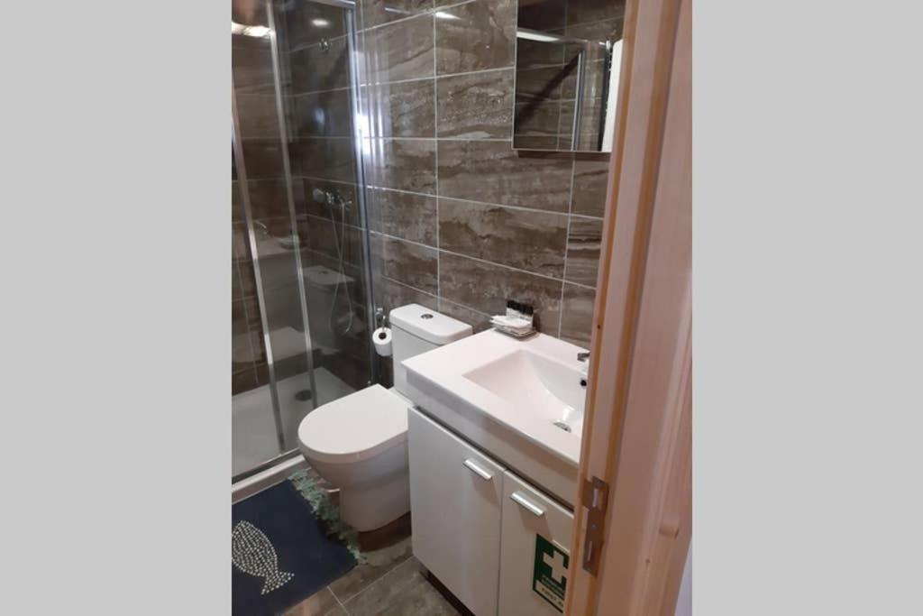 Aurora Papas Apartment Provesende Bagian luar foto