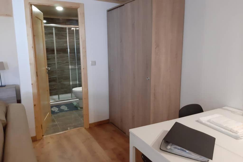 Aurora Papas Apartment Provesende Bagian luar foto
